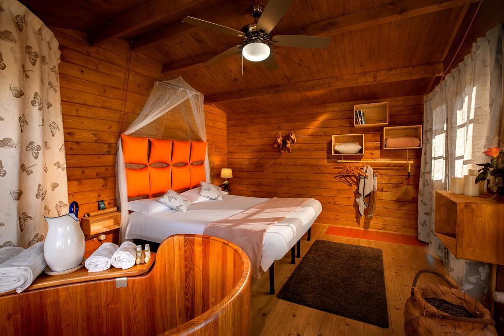 Ecolodge Langhe Cherasco Exterior photo